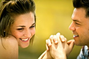 Romantic Body Language - body language of attraction 