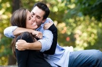 How To Attract Men In College