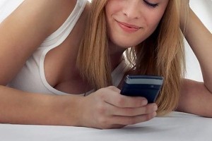 How to Flirt With a Guy over Text Message